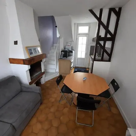 Holiday home Maison Les Cordiers Le Treport